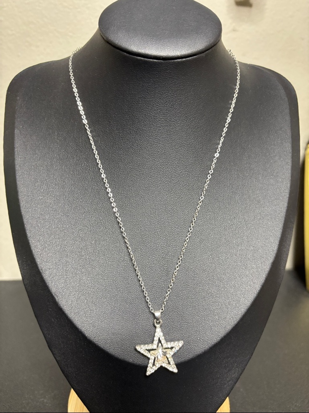 18 KGP Silvertone Star Rhinestone Everyday Necklace
